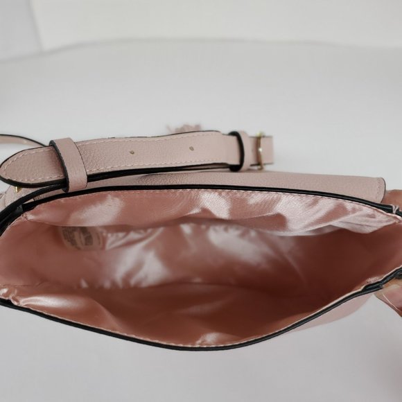 Victoria's Secrets Crossbody Saddle Bag Purse Pink Blush Studded Faux Leather - Picture 15 of 15